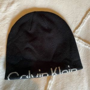 Calvin Klein women’s beanie